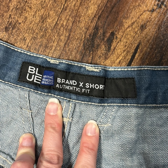 Marithe Francois Girbaud Men's Jean Shorts - Picture 2 of 3